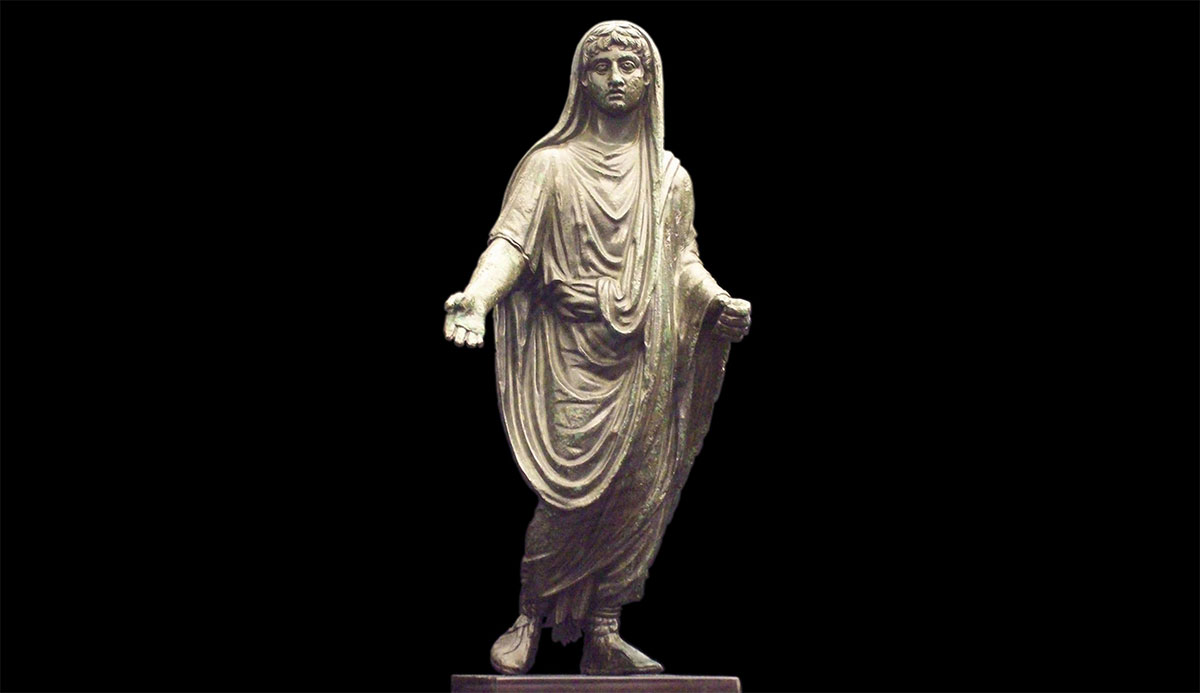 Bronze genius pater familias